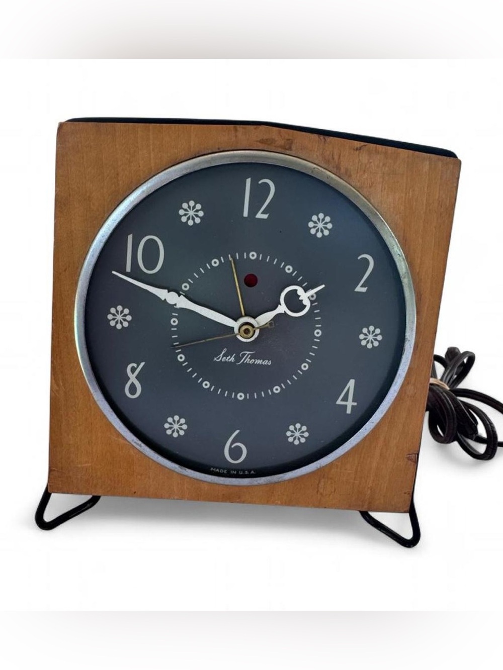 Vintage Seth Thomas Penthouse Blonde Wood Alarm Clock Model E927-000